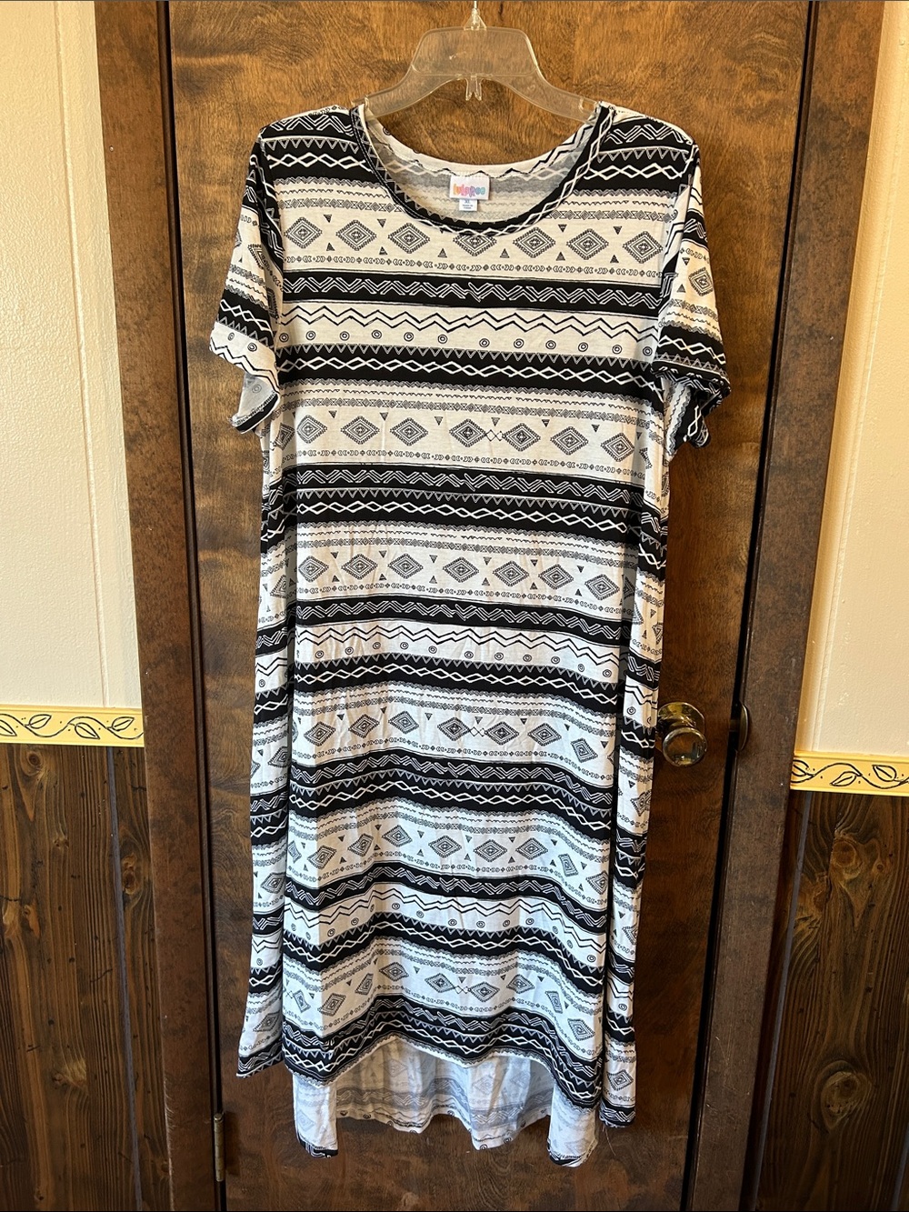 LulaRoe Carly Black & White Aztec Print Short Sleeve Women's Dress